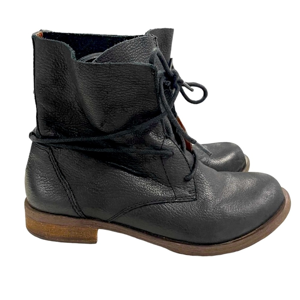 LB LK Riley Chukka Boots